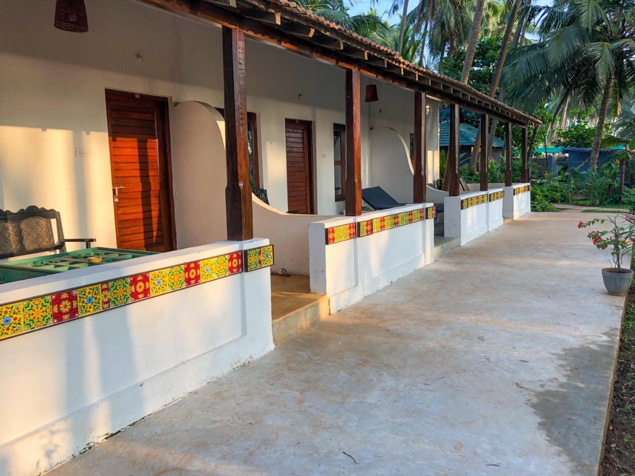 Leela Cottages Морджим Экстерьер фото
